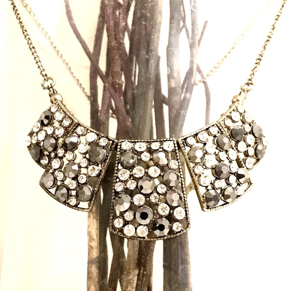 Shimmering necklace - Picture 1 of 4